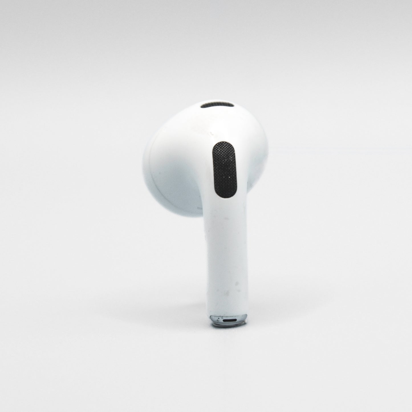 Apple AirPods 3 Left AirPod Well Loved Back