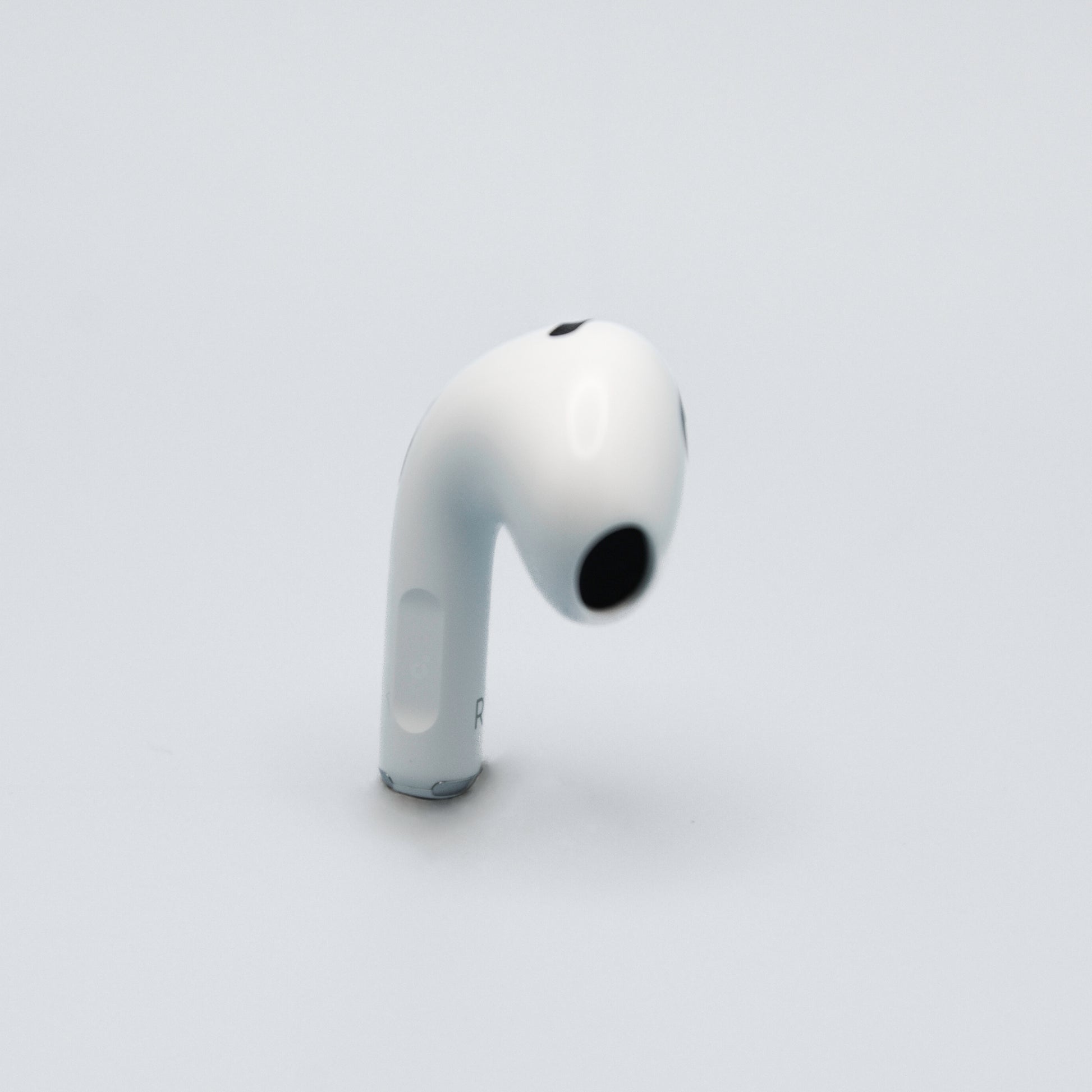 Apple AirPod 3rd Generation Right AirPod speaker