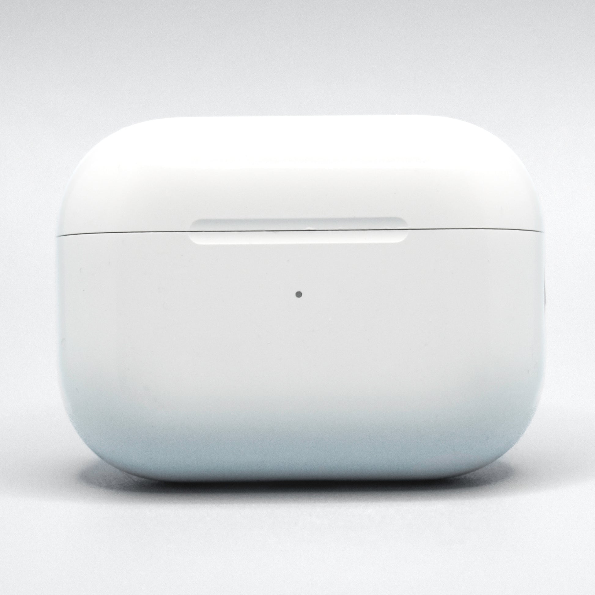 Apple AirPods Pro 2 Charging Case