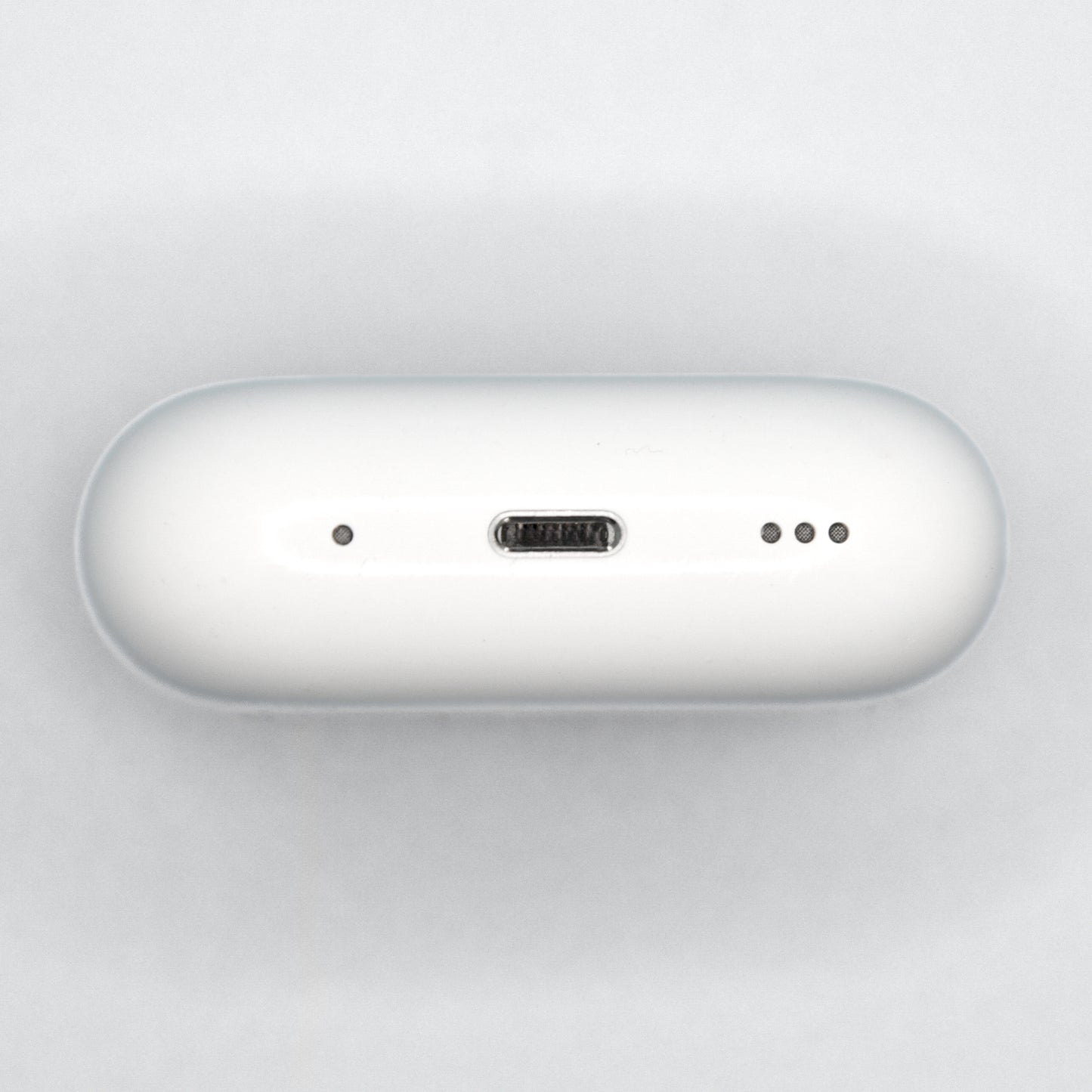 Apple AirPods Pro 2 Charging Case Lightning Charging Port
