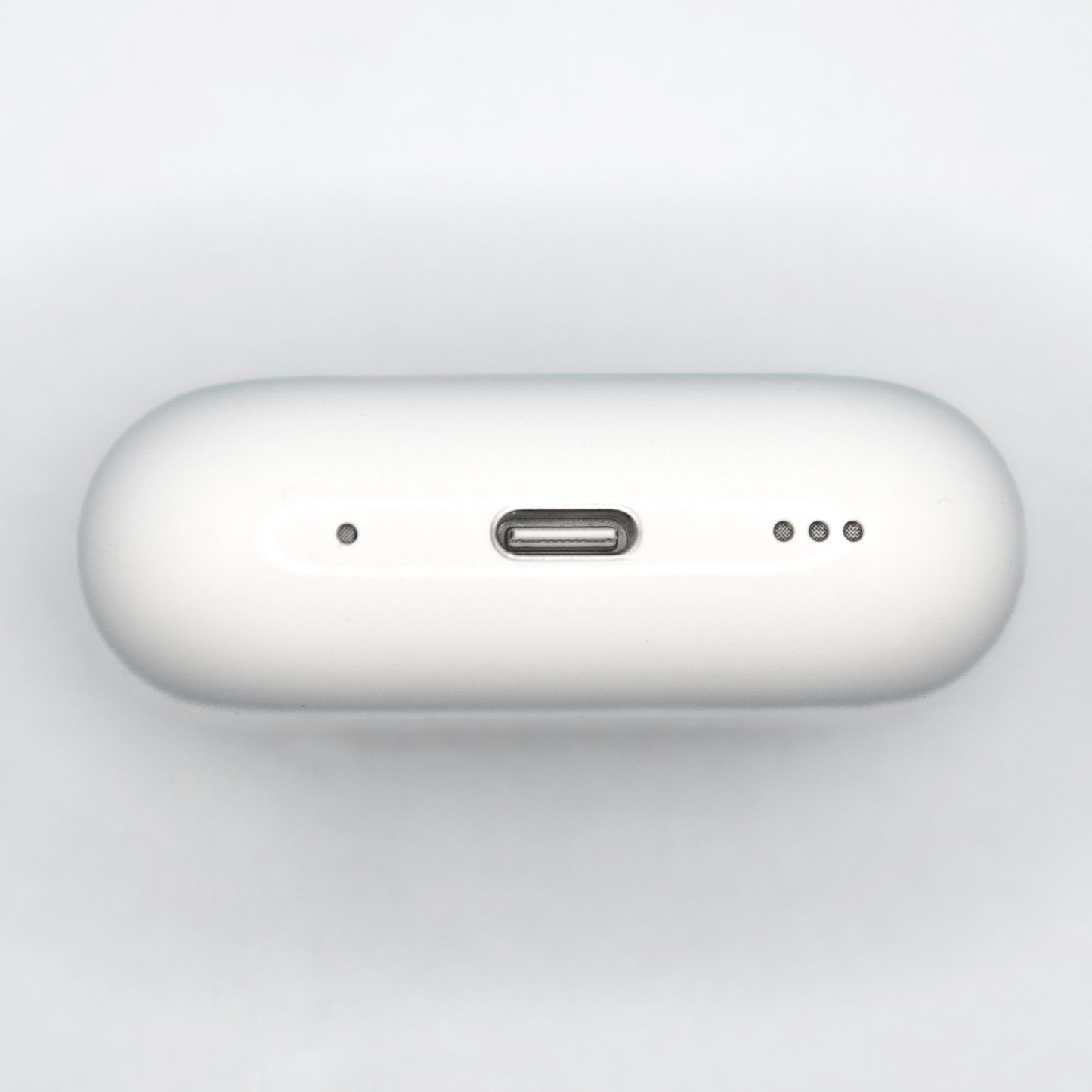 Apple AirPods Pro 2 Charging Case USB-C Charging Port