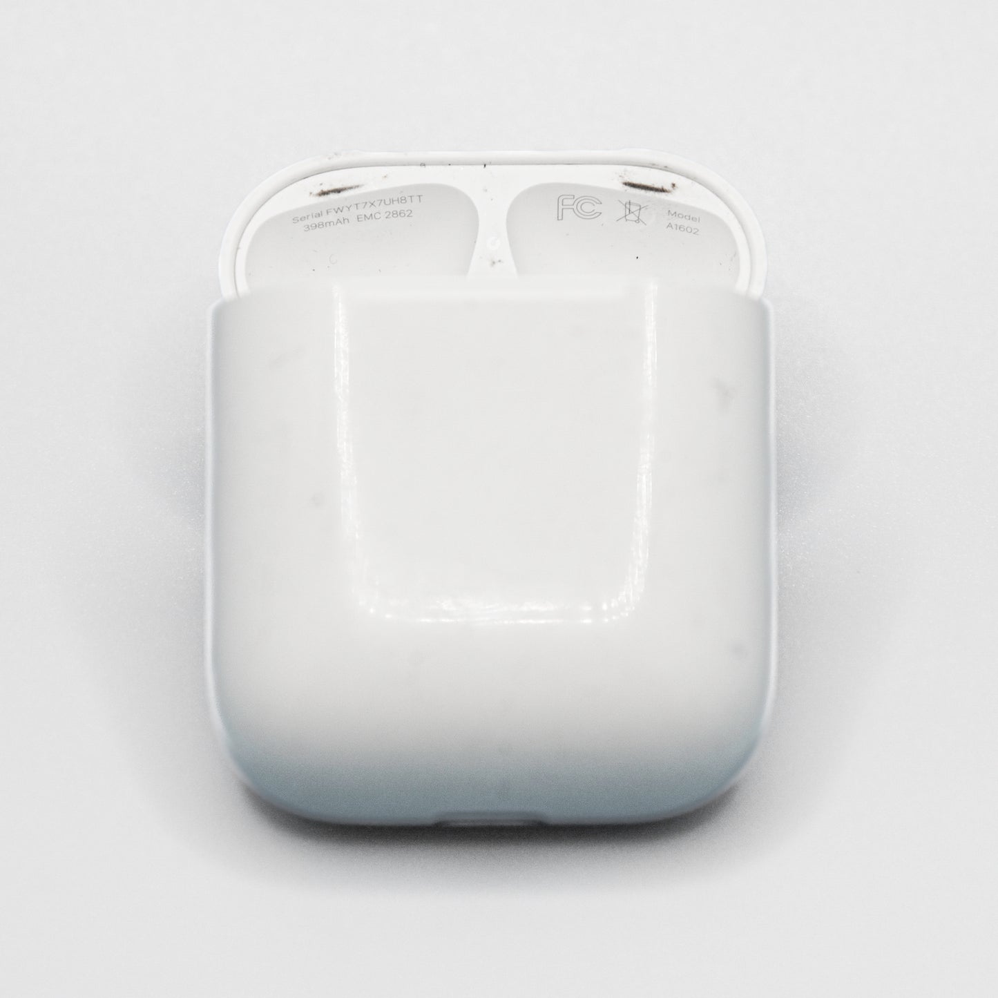 Apple AirPods 2 Case AirPod Well Loved Model 1602