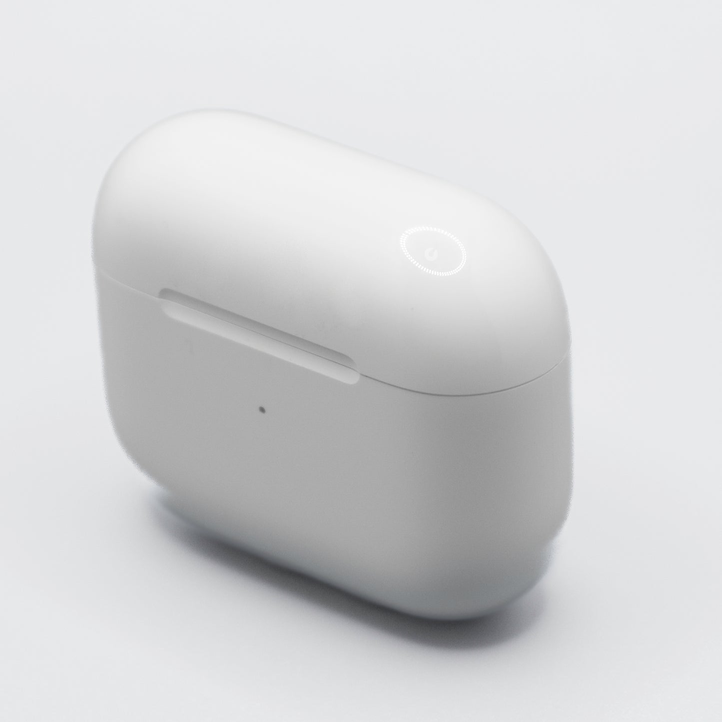 Apple AirPods 3 Charging Case side view