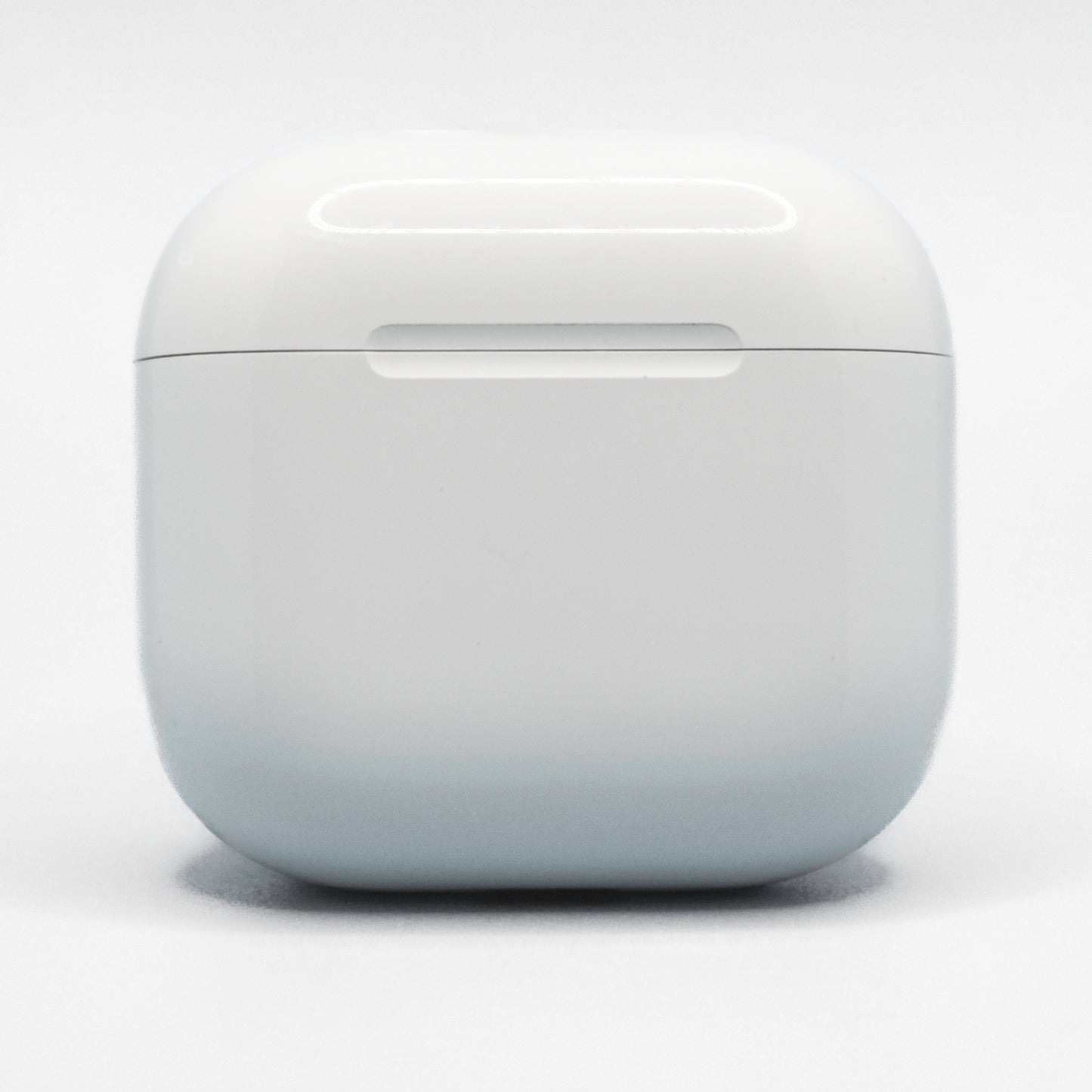 Apple AirPods 4 Charging Case