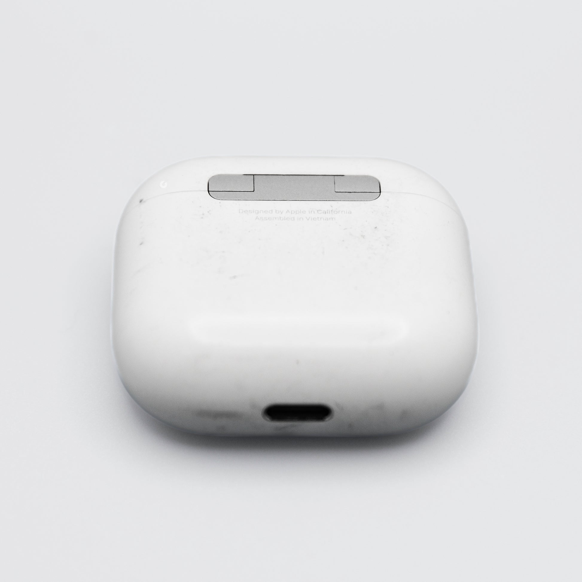 Apple AirPods 4 Case Well Loved Back