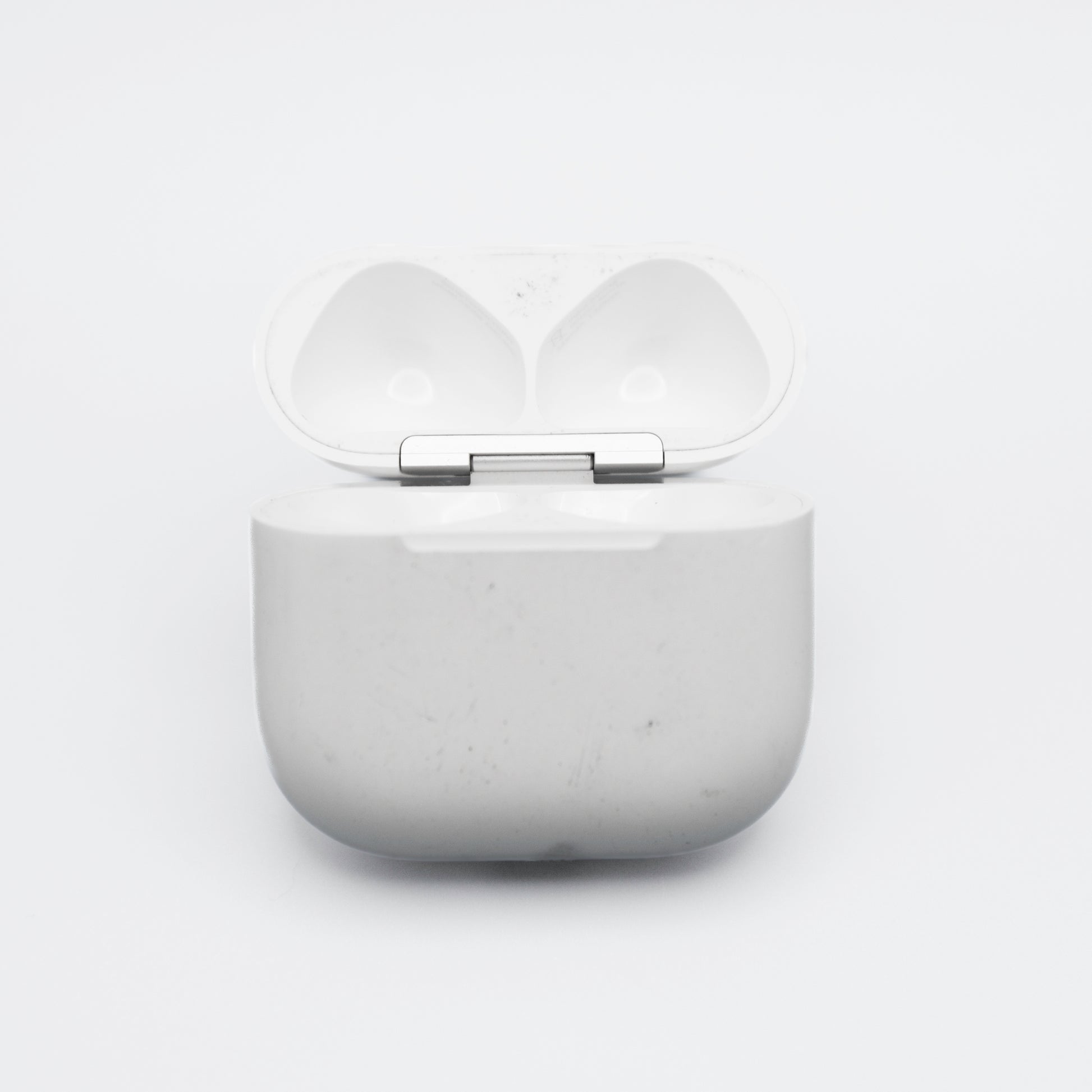 Apple AirPods 4 Case Well Loved Lid Open