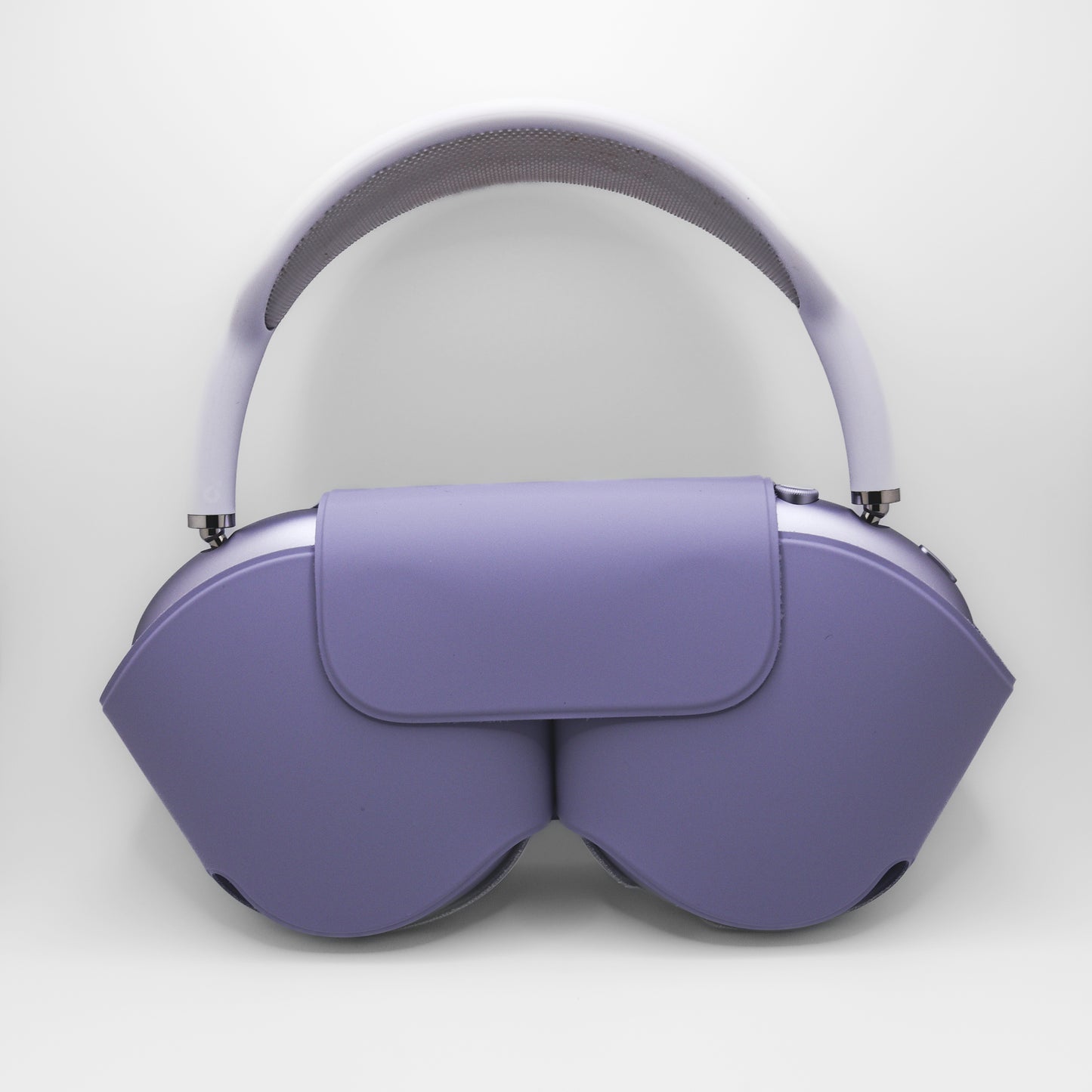 Apple AirPods Max Purple in the Smart Case