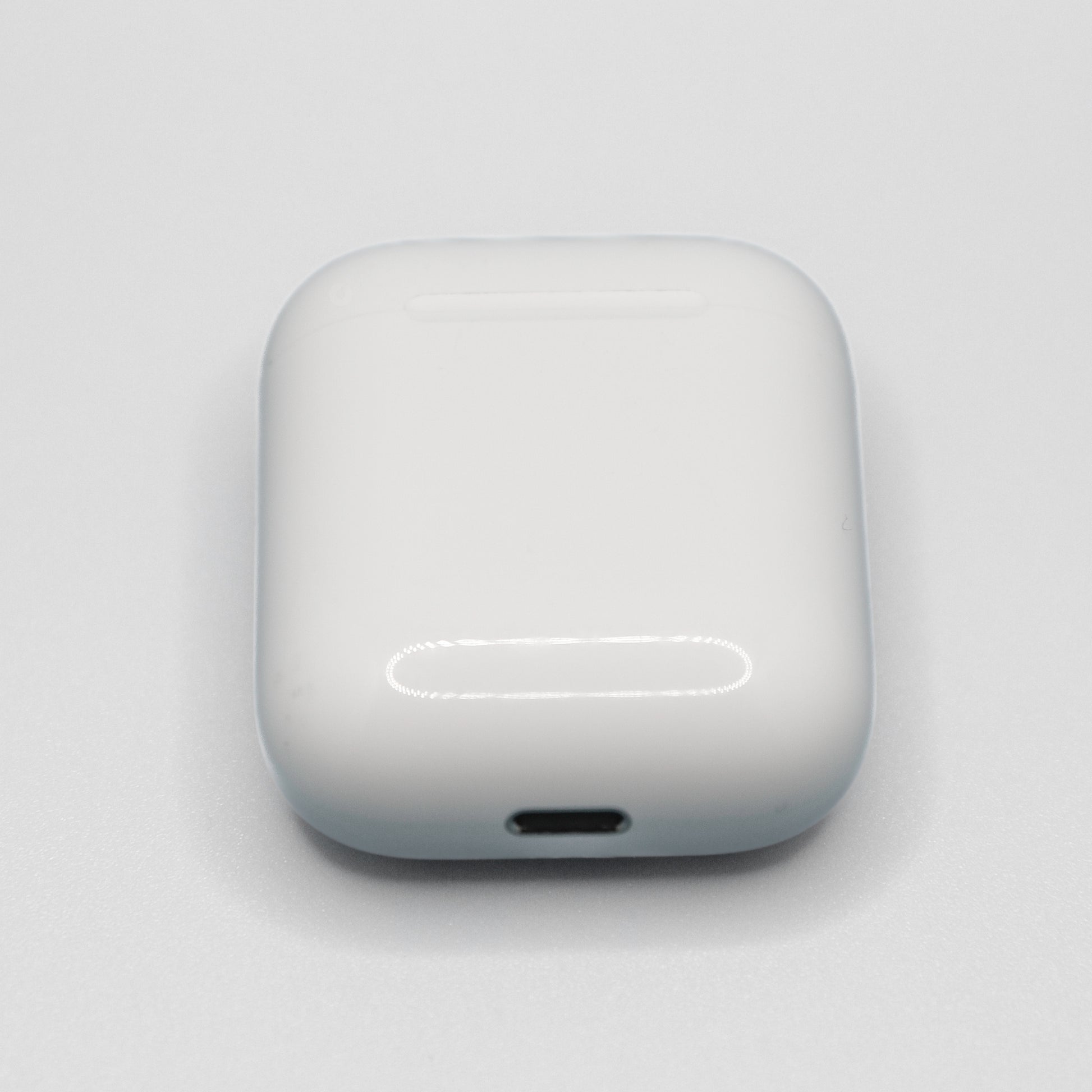 Apple AirPods 2nd Generation Charging Case Lighting Port 