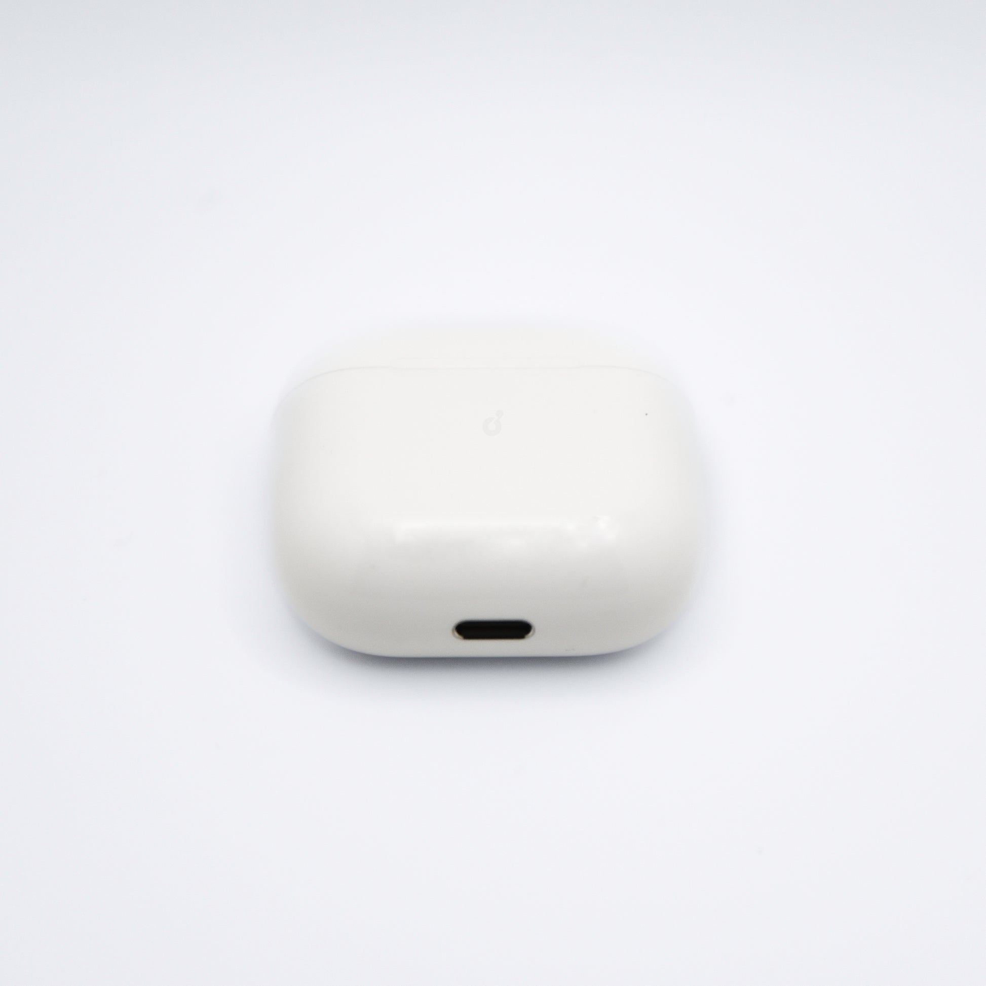 Apple AirPods 4 Charging Case Bottom