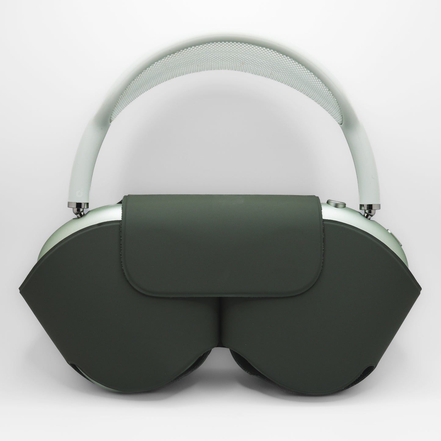 AirPods Max Green in Smart Case