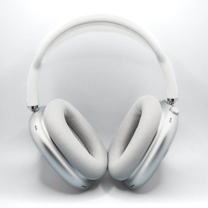Apple AirPods Max in Silver from the center 