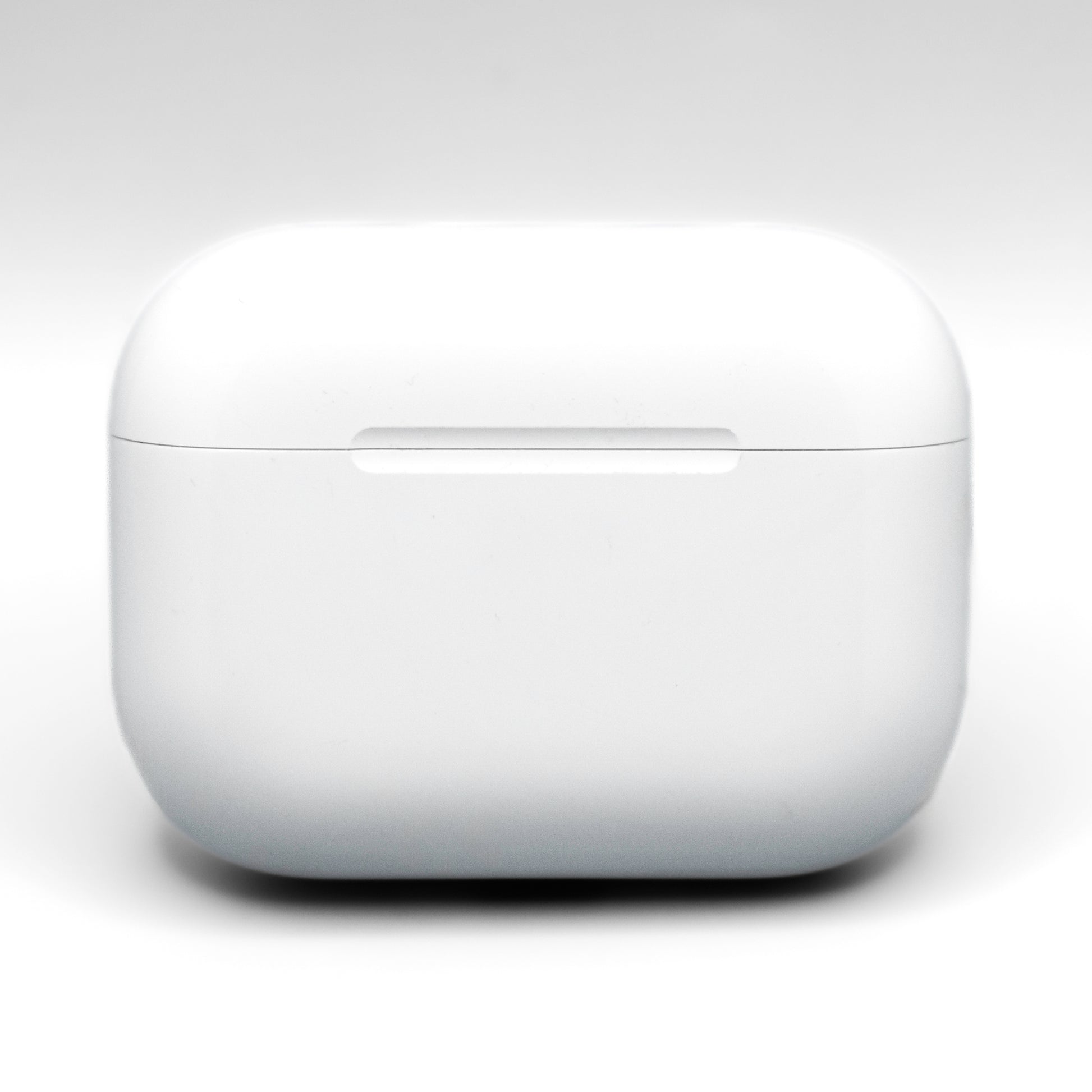 Apple AirPods Pro 3 Charging Case 