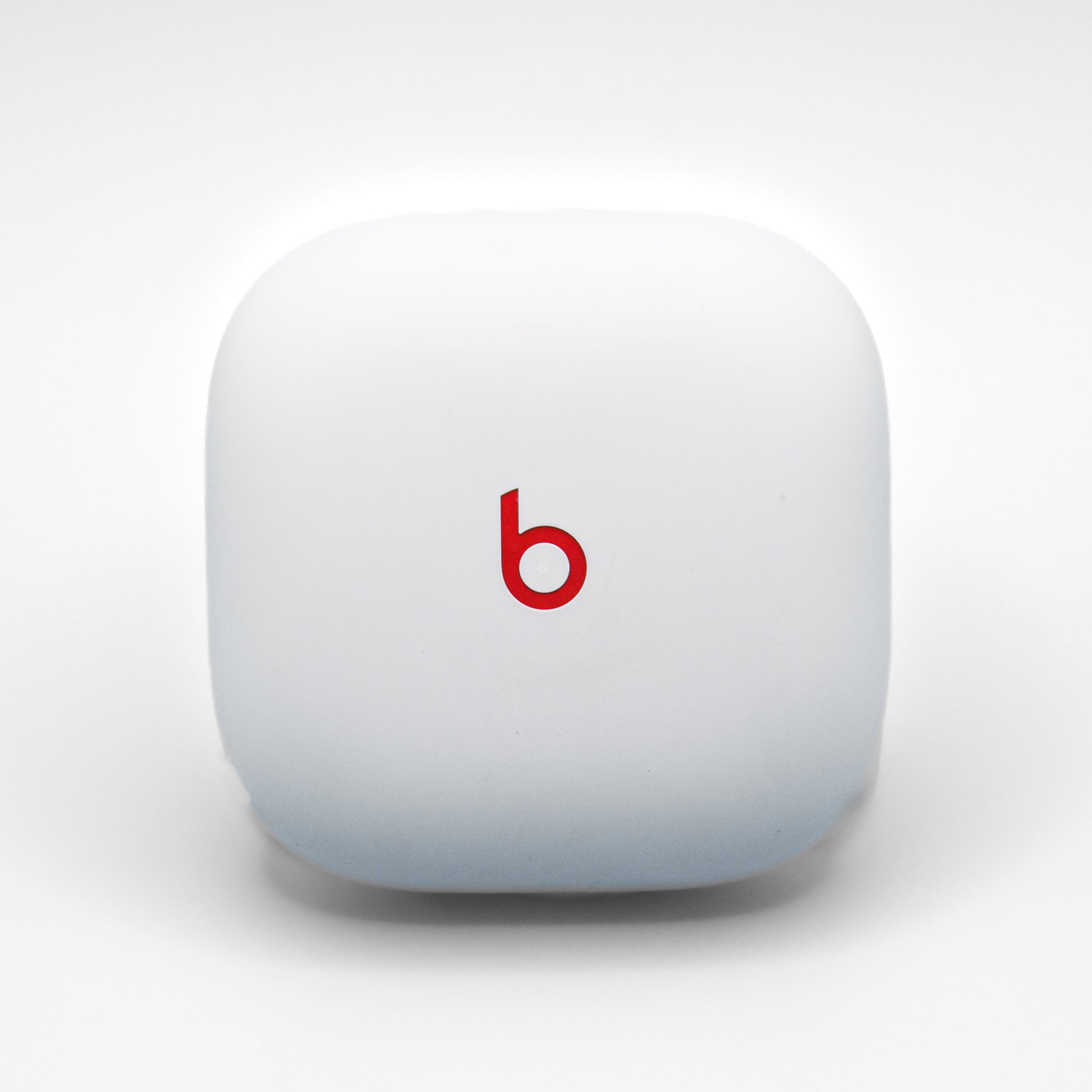 Beats Fit Pro Case in White