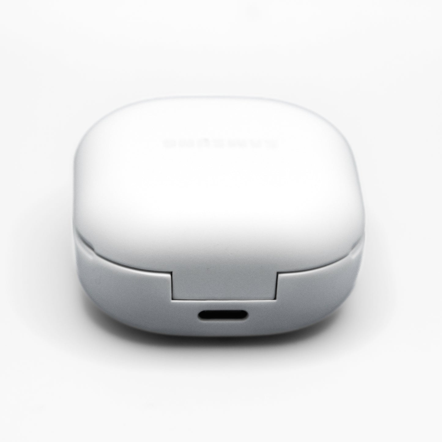 Samsung Galaxy Buds 2 Pro Case Charging Port