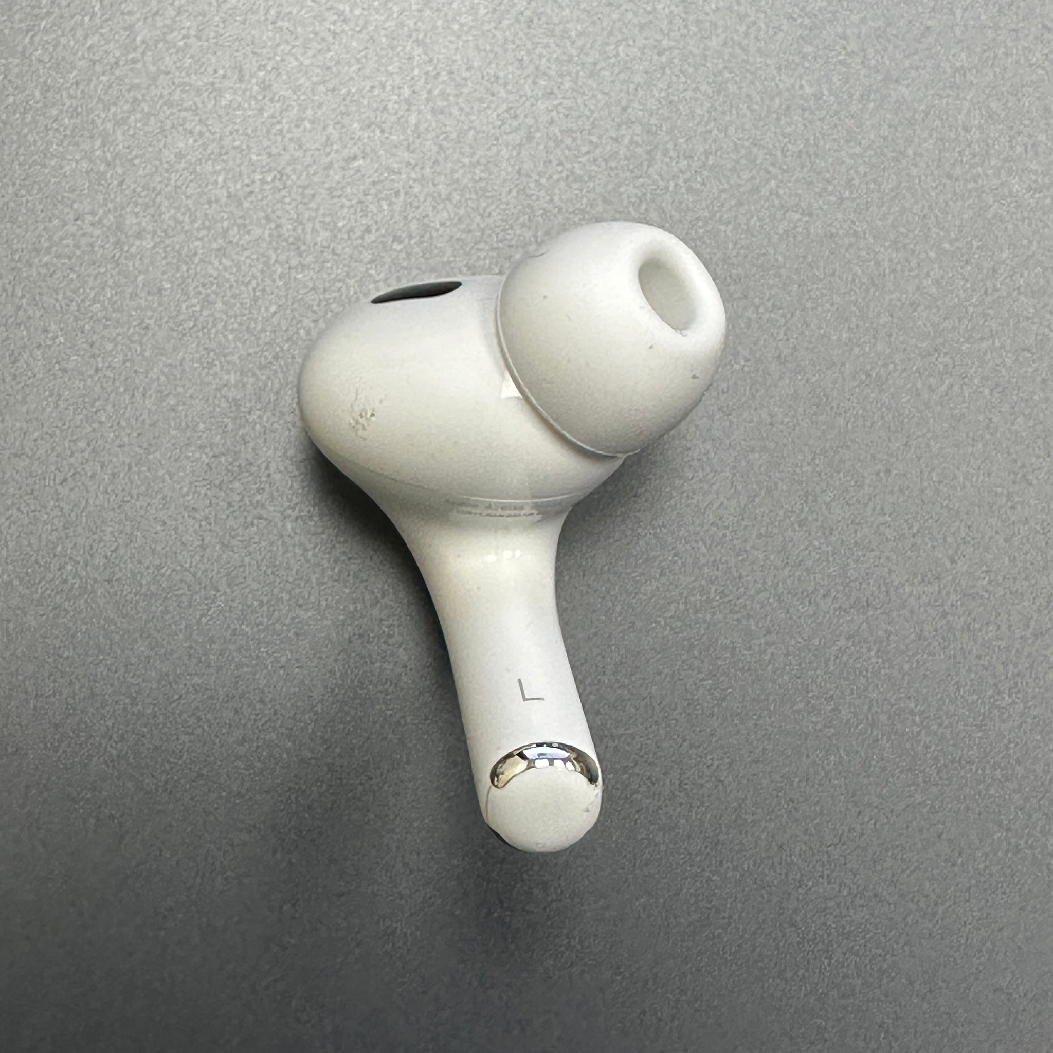 Left Replacement AirPod - AirPods Pro (2nd Generation) - Fair Condition