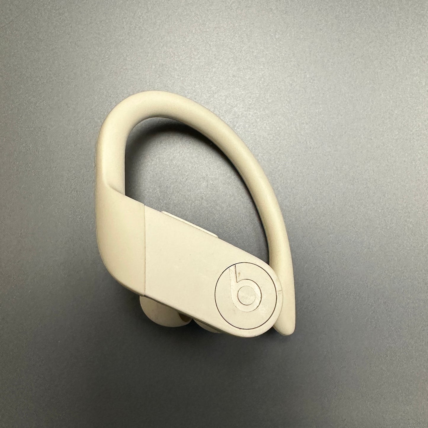 Left Powerbeats Pro Replacement - Well Loved