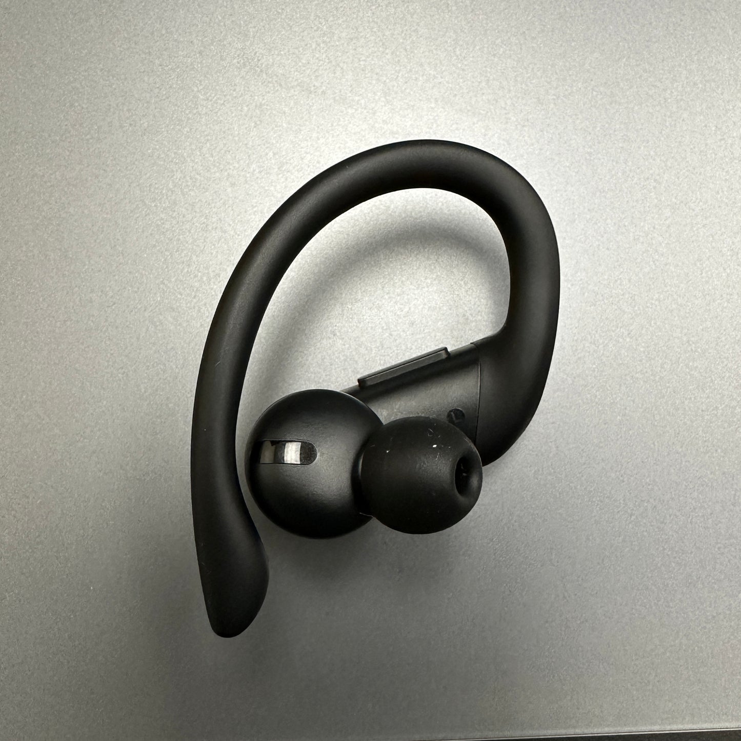 Left Powerbeats Pro Replacement - Well Loved