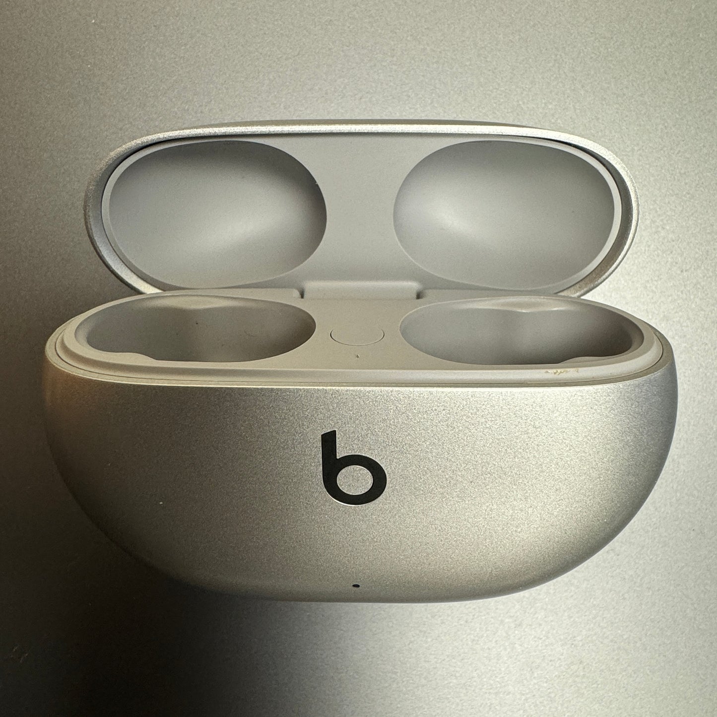 Beats Studio Buds + Replacement Charging Case