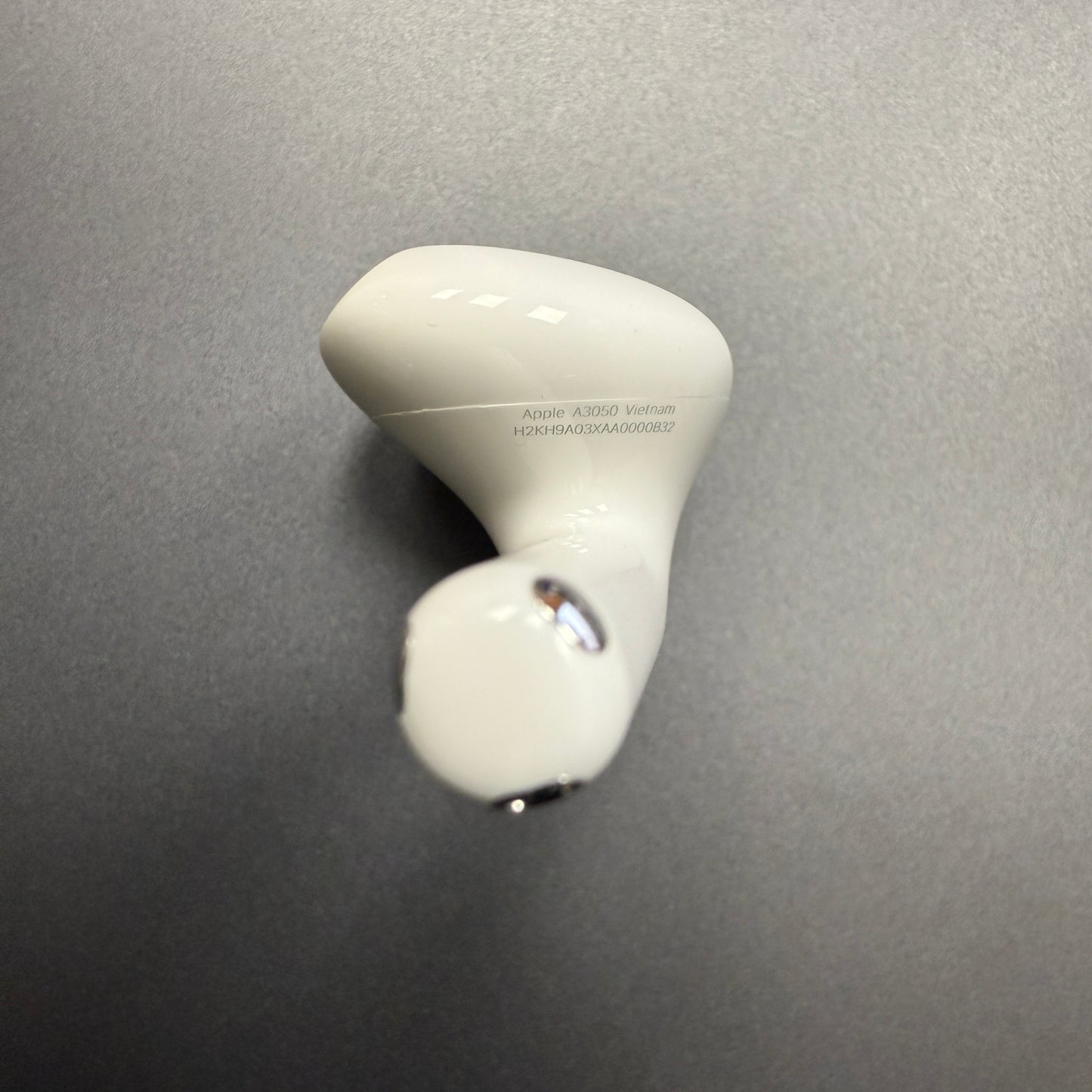 Right Replacement AirPod - 4th Generation