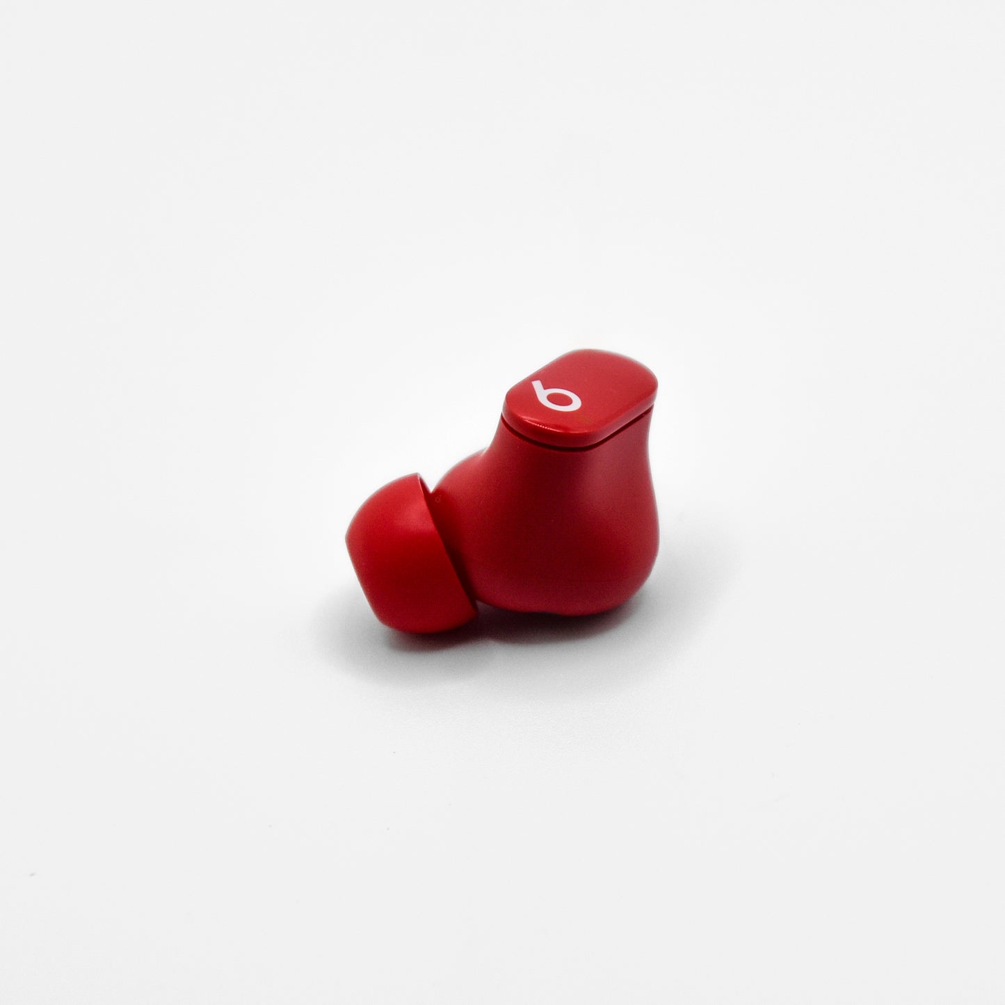 Left Beats Studio Bud in Red