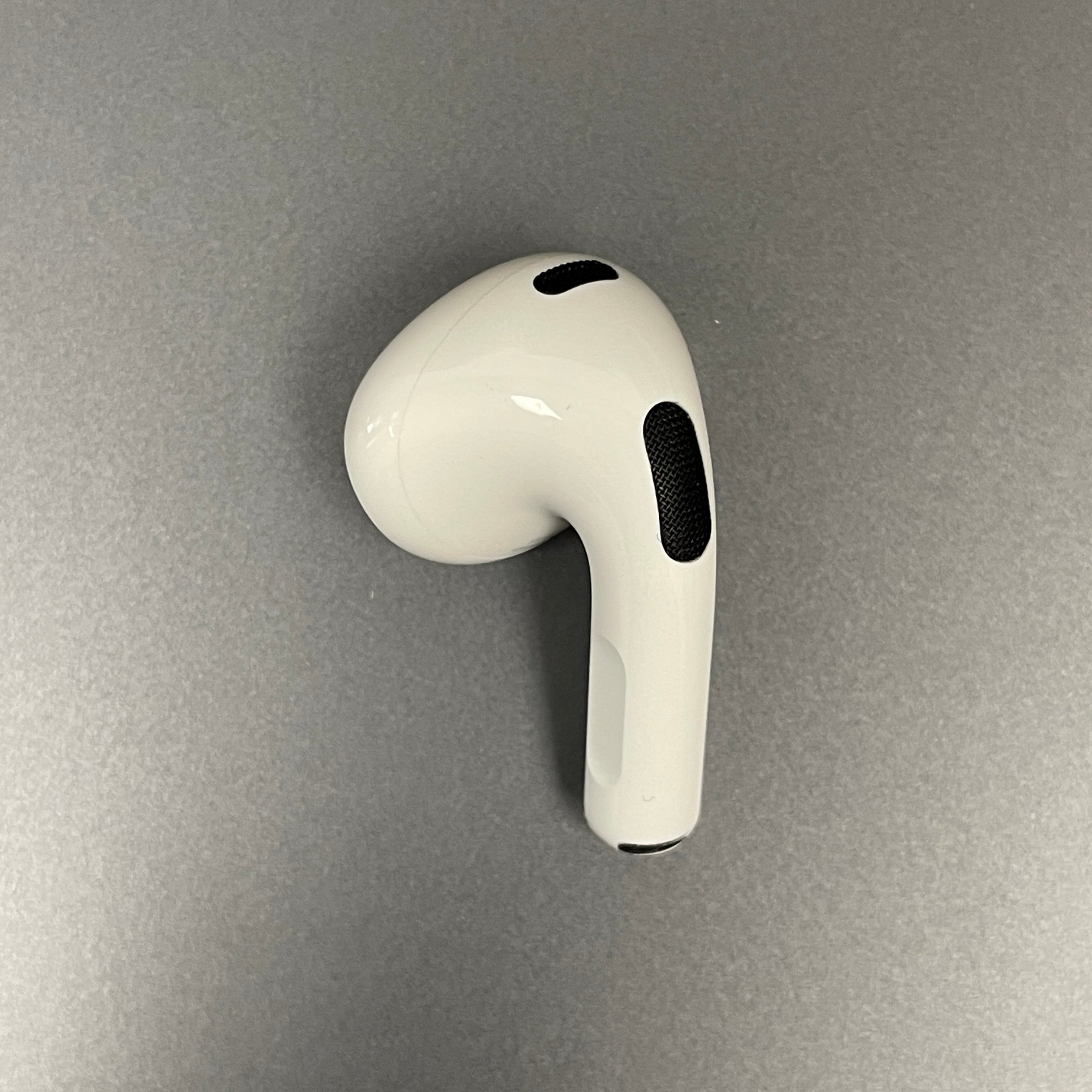 Left AirPod 2024 GEN 1